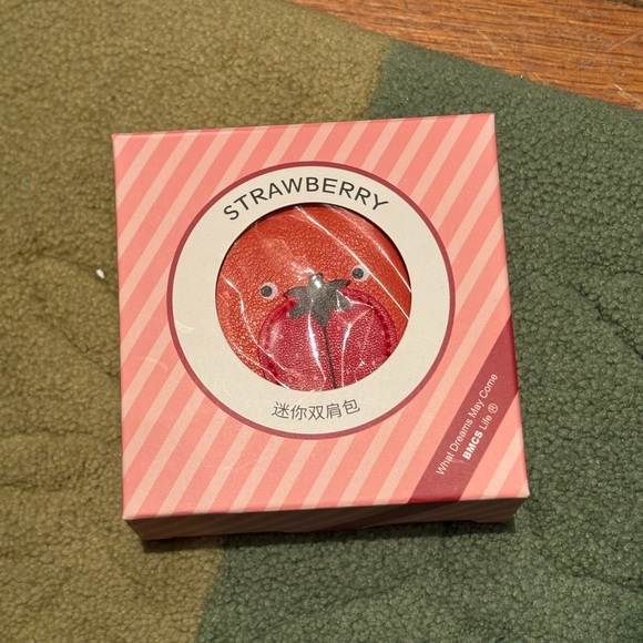 NIB Orange Strawberry Bear Purse Keychain - Picture 4 of 5